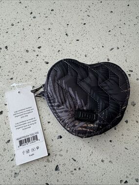 lug Heart Pouch Tropical Fog Gray Quilted Coin Purse Keys Holder Palm Print NWT